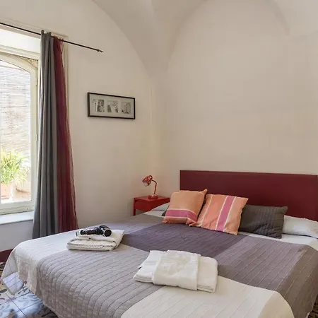 Da Gianni E Lucia With Bathroom In The Center 2*