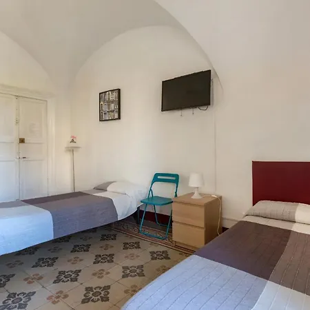 Da Gianni E Lucia With Bathroom In The Center Guest house