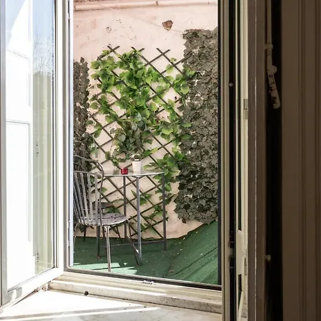 Da Gianni E Lucia With Bathroom In The Center 2* Catania