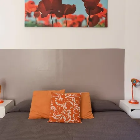 Guest house Da Gianni E Lucia With Bathroom In The Center 2*