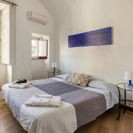 Da Gianni E Lucia With Bathroom In The Center Guest house 2*